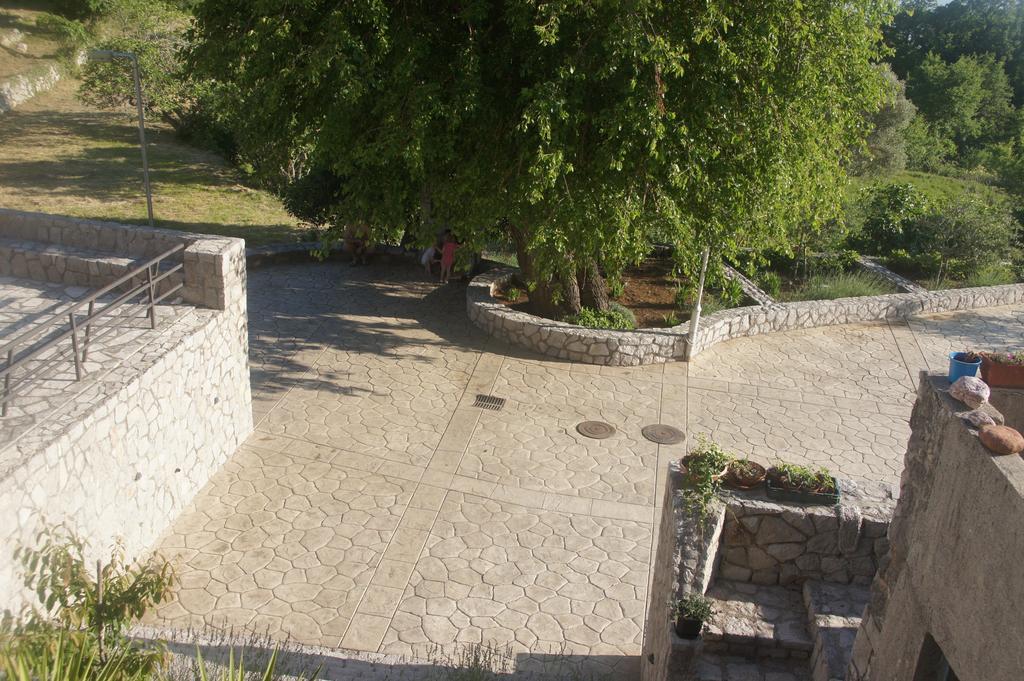 Apartments Kuljace Sveti Stefan Phòng bức ảnh