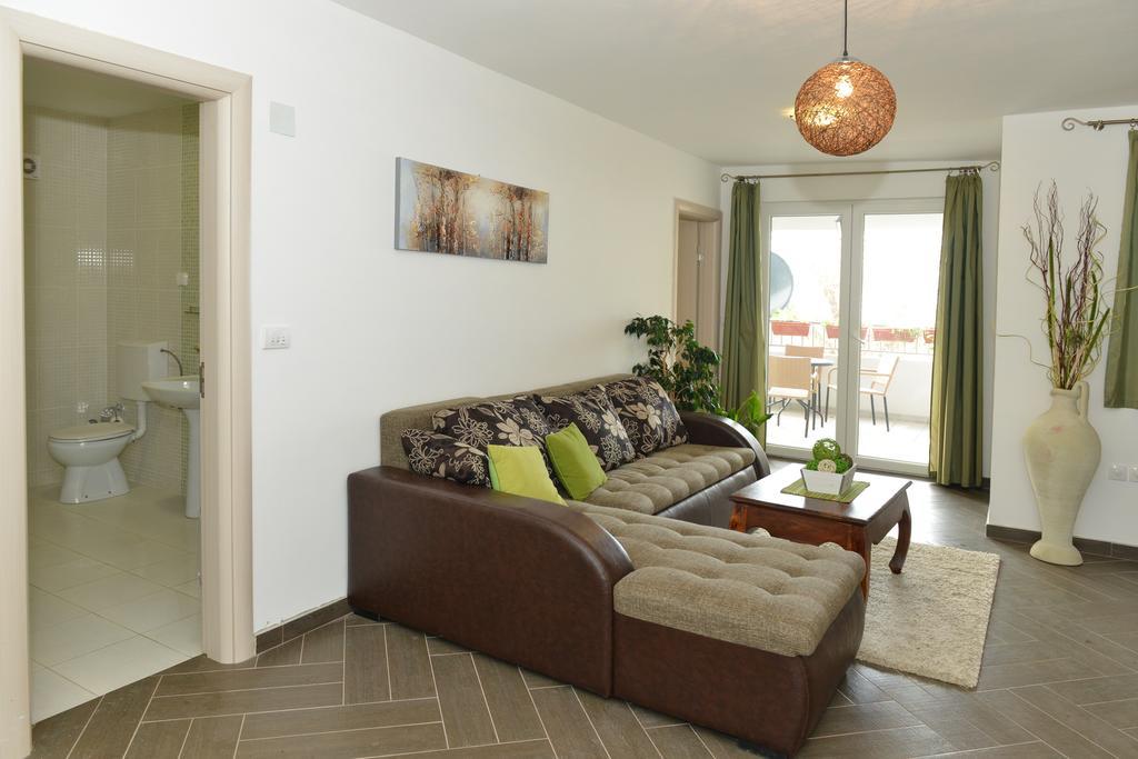 Apartments Kuljace Sveti Stefan Ngoại thất bức ảnh