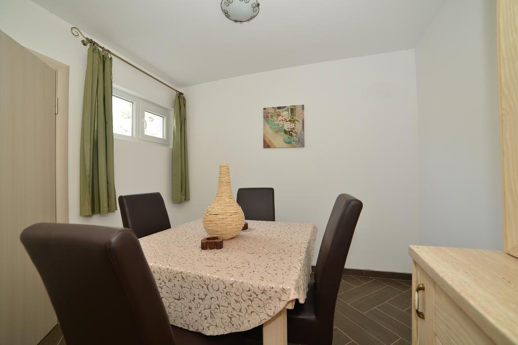 Apartments Kuljace Sveti Stefan Ngoại thất bức ảnh