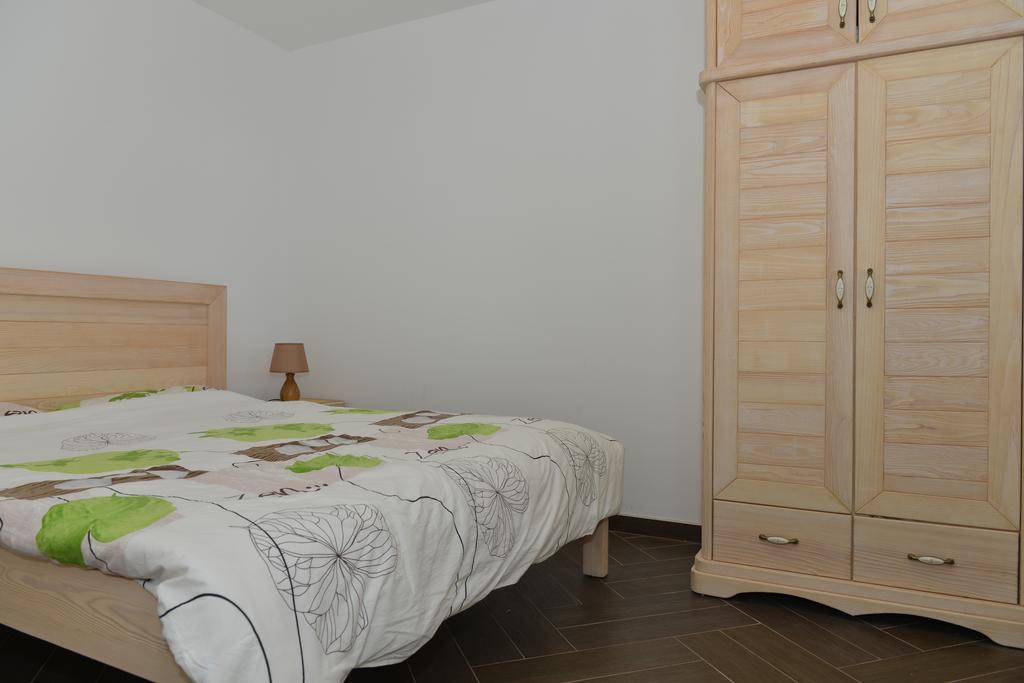 Apartments Kuljace Sveti Stefan Ngoại thất bức ảnh