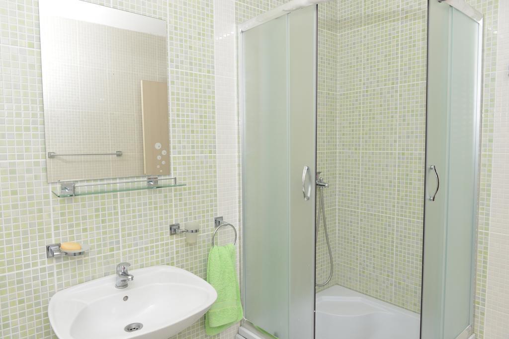 Apartments Kuljace Sveti Stefan Ngoại thất bức ảnh