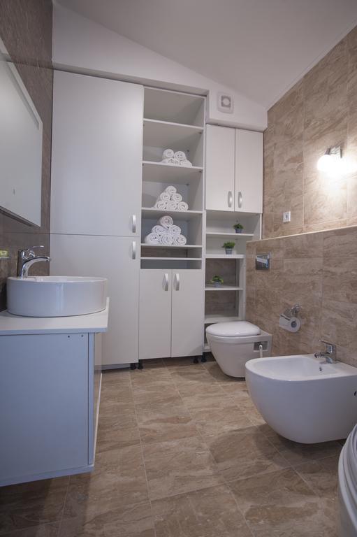 Apartments Kuljace Sveti Stefan Ngoại thất bức ảnh