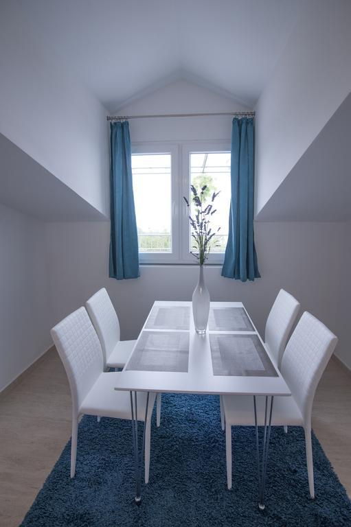 Apartments Kuljace Sveti Stefan Ngoại thất bức ảnh