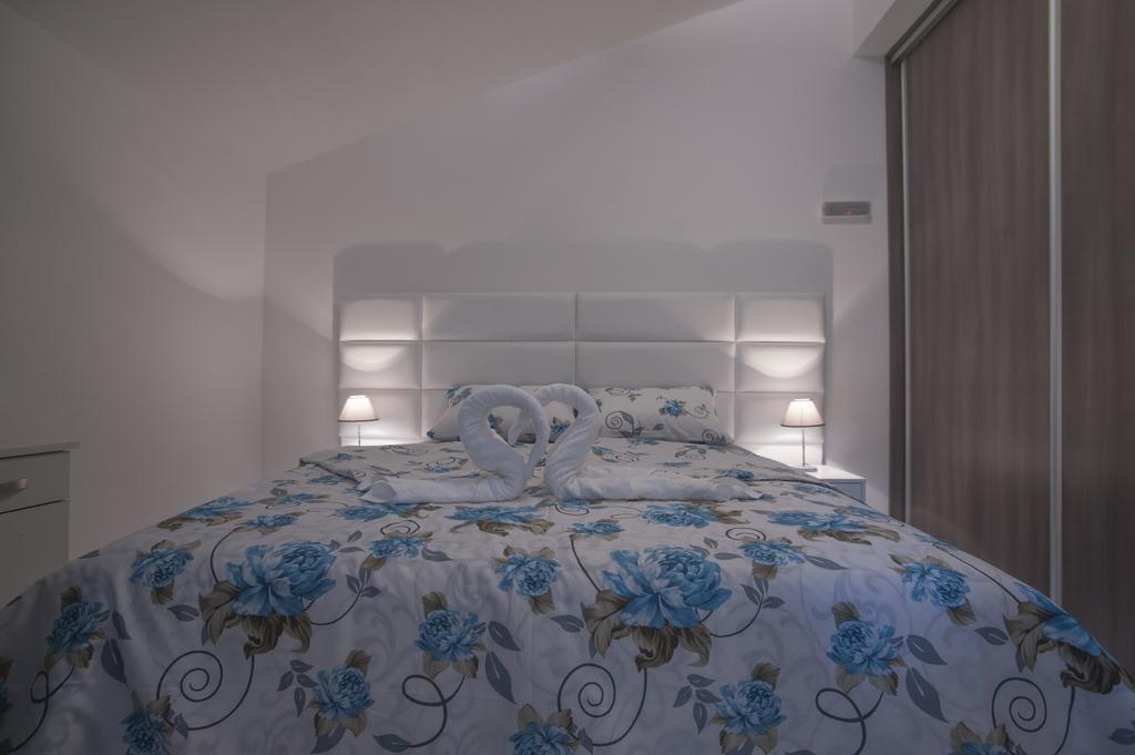 Apartments Kuljace Sveti Stefan Ngoại thất bức ảnh