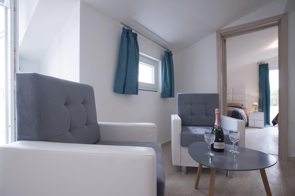 Apartments Kuljace Sveti Stefan Ngoại thất bức ảnh