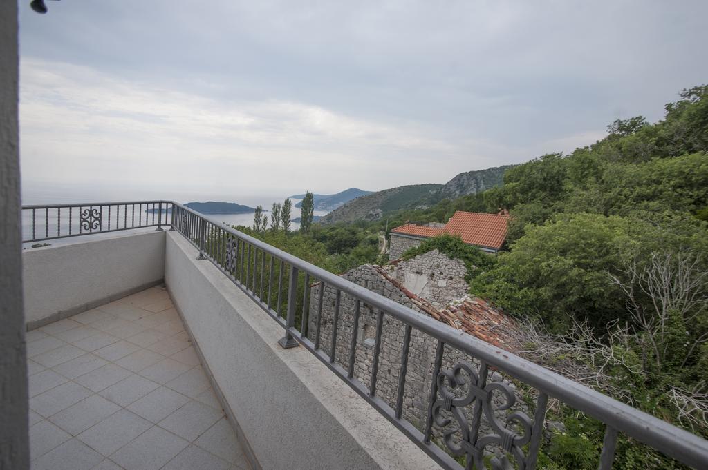 Apartments Kuljace Sveti Stefan Ngoại thất bức ảnh